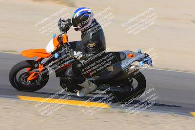 media/Oct-08-2022-SoCal Trackdays (Sat) [[1fc3beec89]]/Turn 9 Inside (10am)/